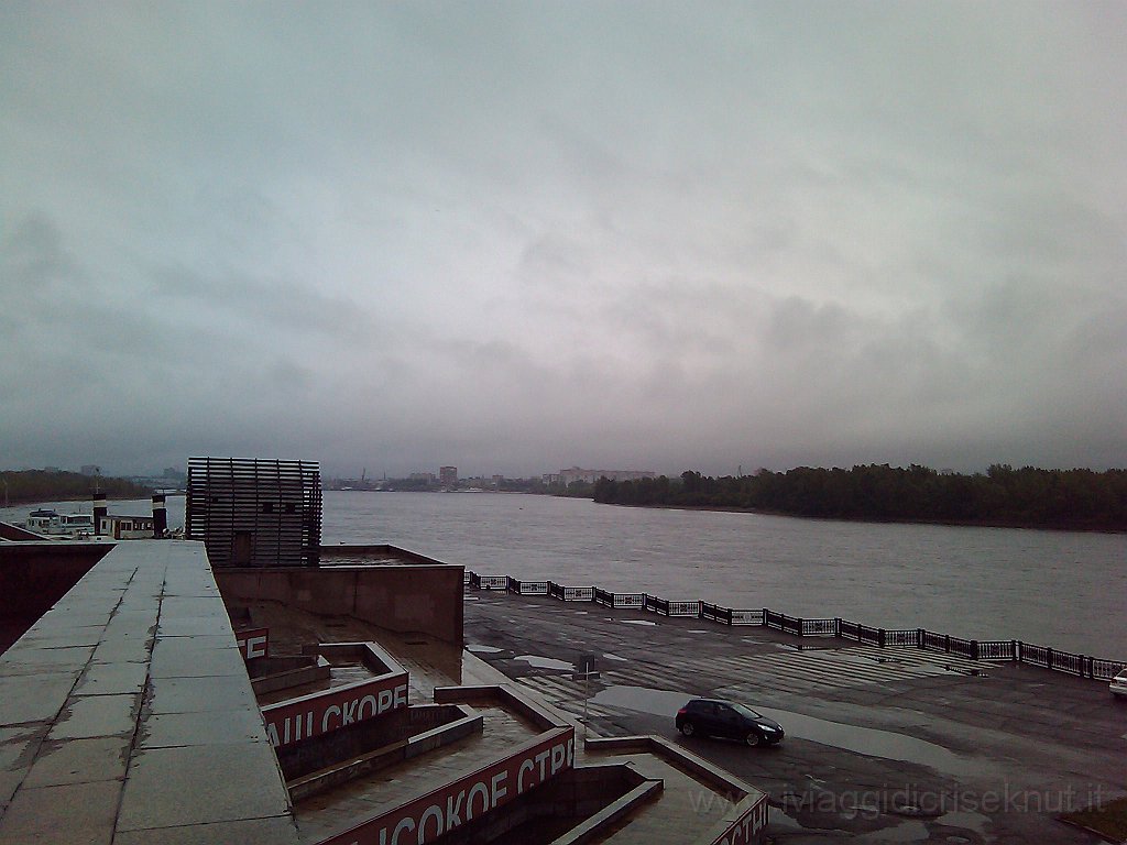2012-08-25 19.31.47.jpg - Krasnoyarsk, il fiume Yenisey.